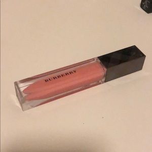 Burberry Kisses Gloss No.33